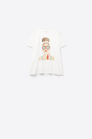 White T-shirt made in Italy with a vintage girl graphic