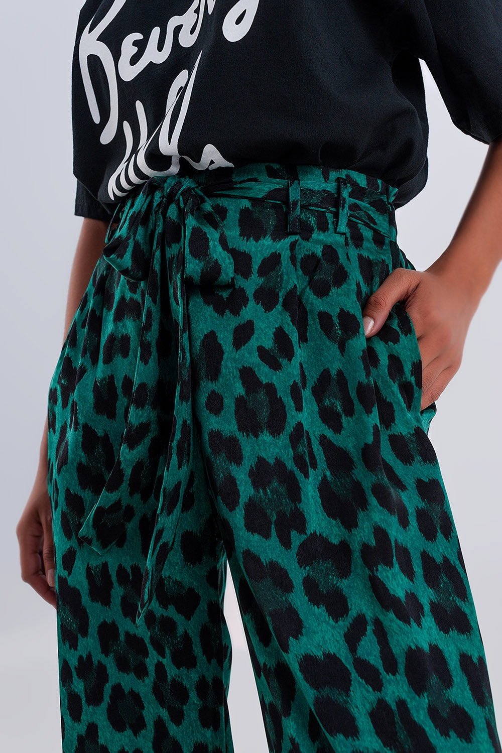 Wide leg pants in green leopard print Q2 Pants BoutiqueLua