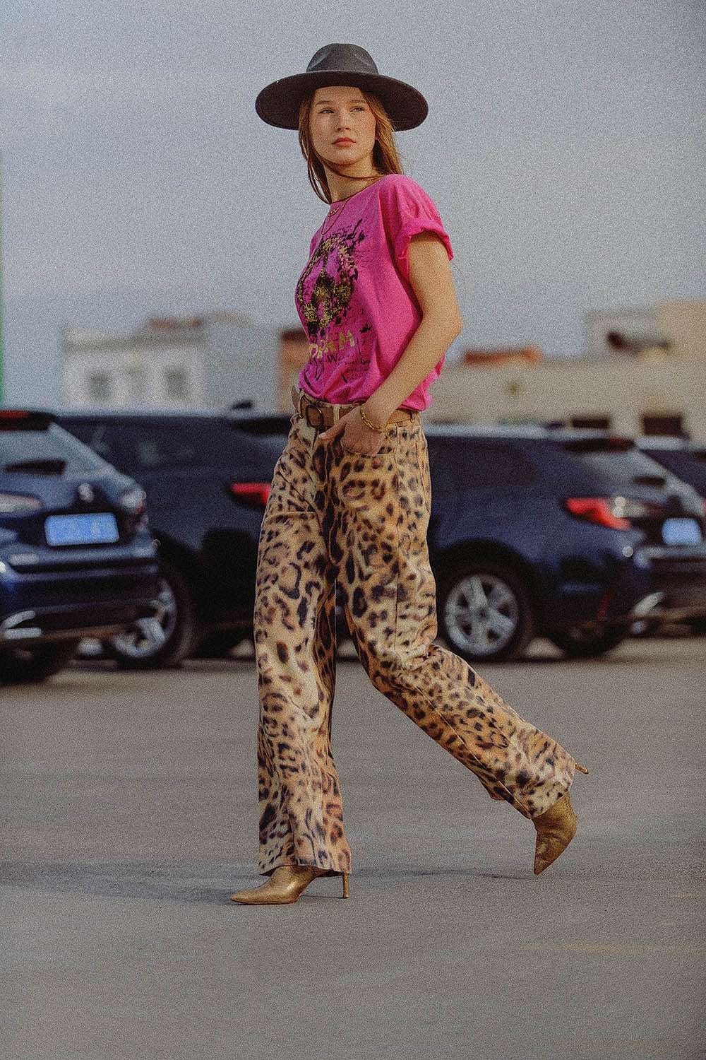 Wide-leg tiger print Pants with double side seams - Trousers