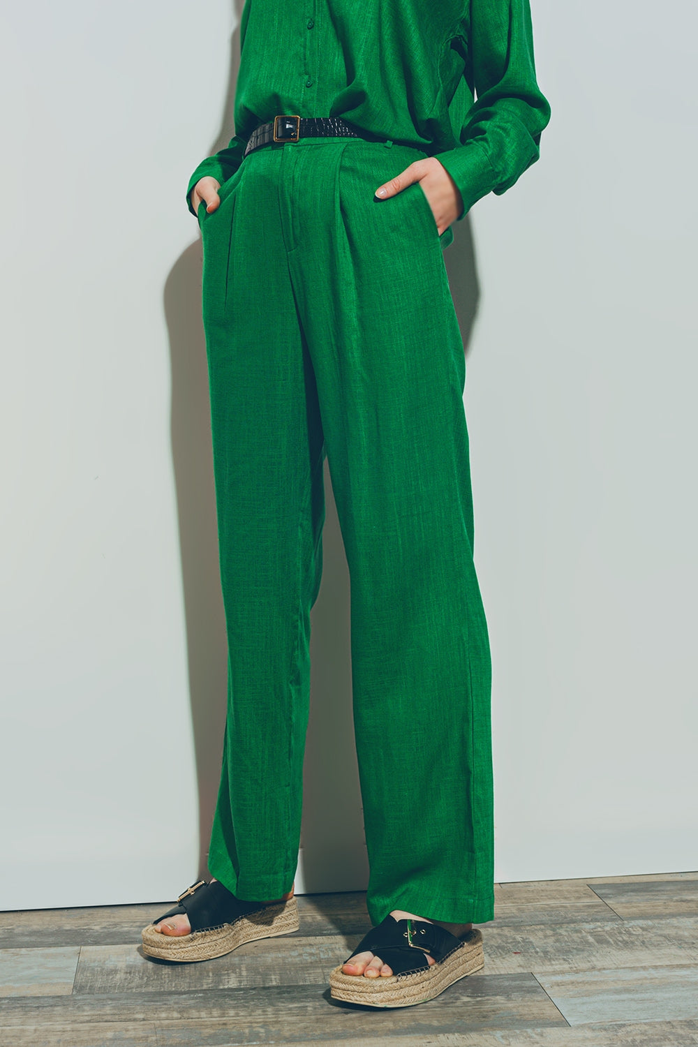 Wide-legged pants in light cotton fabric in green - Trousers