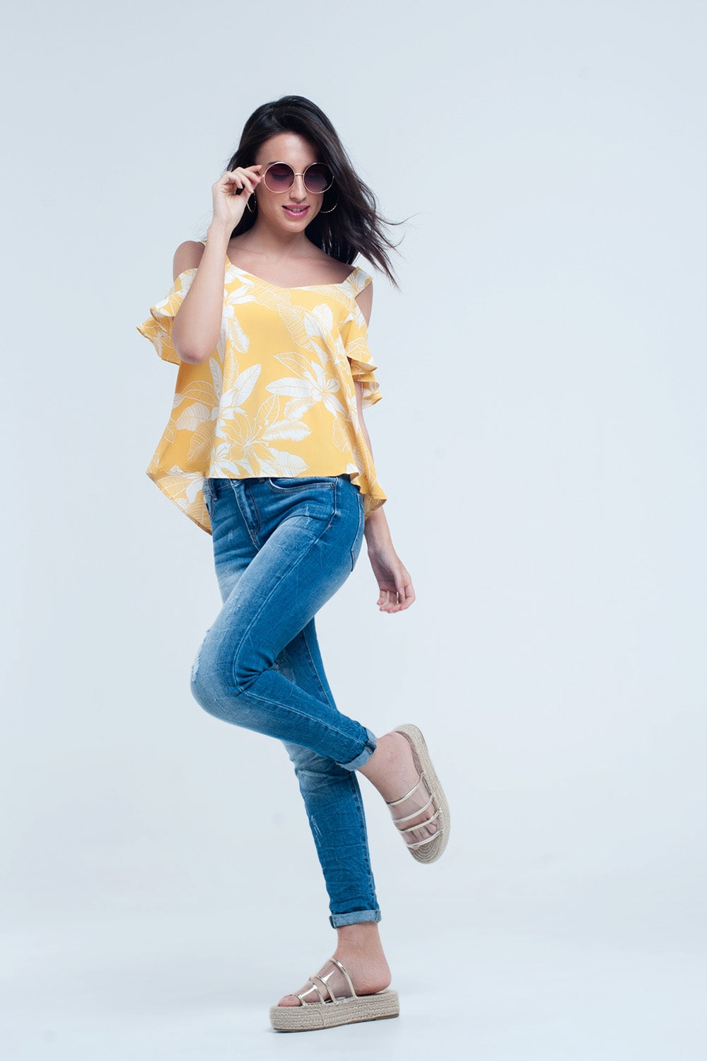 Yellow flower top and ruffles detail - Tops