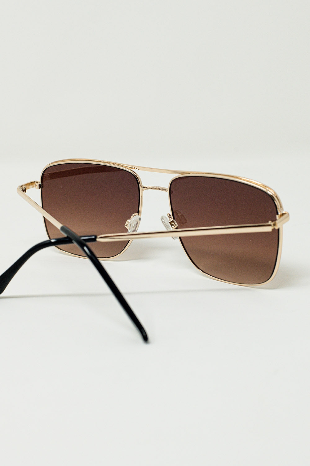 Aviator Vintage Sunglasses With Golden Rim in Tan - Sunglasses