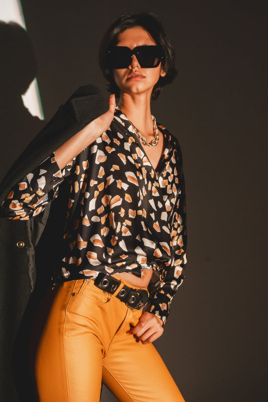Black blouse with print and wrapped front - Blouses