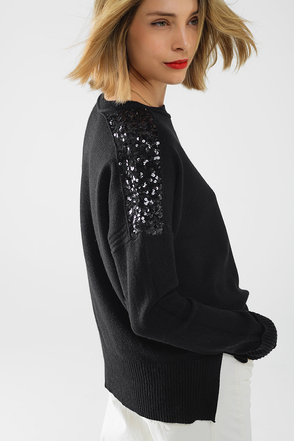 Black long sleeves sweater with sequins on the shoulders Q2 Sweaters BoutiqueLua