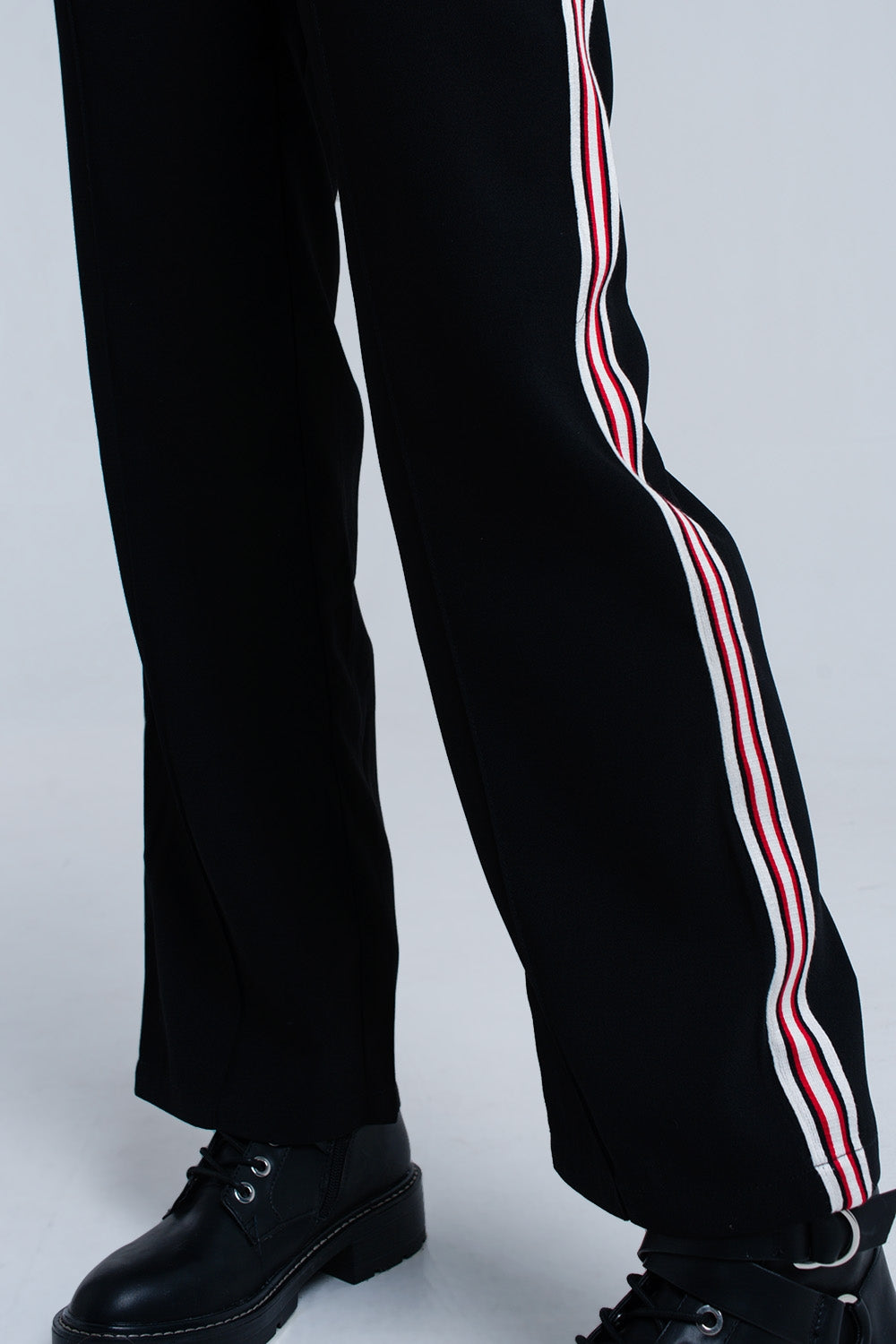 Black pants with stripe detail - Trousers
