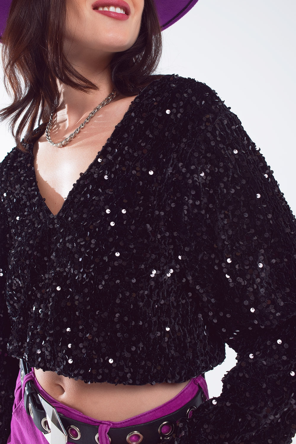 Black sequin top with V-Neckline ballon sleeves and Open Back Q2 Tops BoutiqueLua