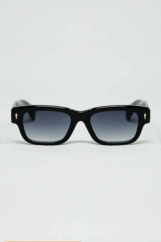 Black sunglasses with oval frame with gold detail - Sunglasses
