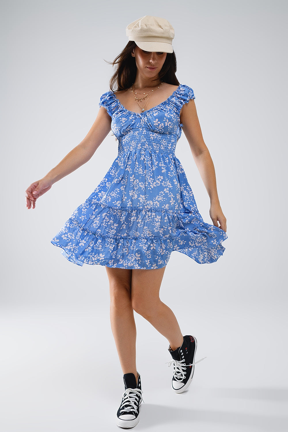 Blue Short dress With White Floral Print And Elastic Waist - Dresses