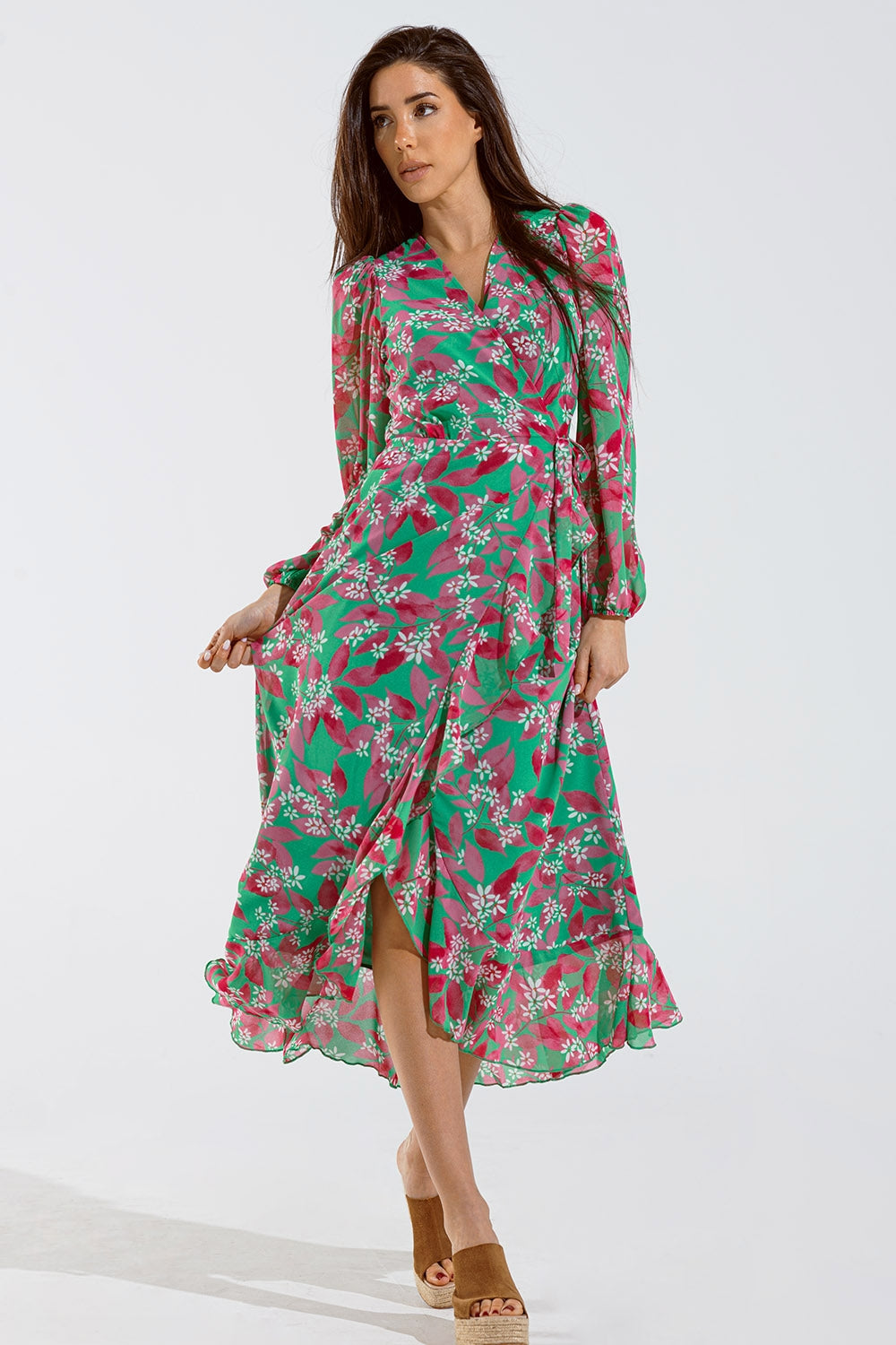 Chiffon maxi Dress With Floral Print in Green - Dresses