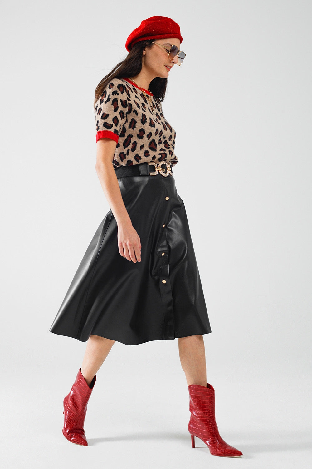 cozy panther print sweater shirt with red edges - T-shirts