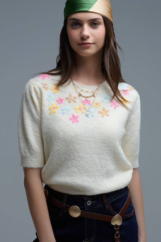 Cream chunky knit short-sleeved sweater with pastel-colored embroidered flowers - Sweaters