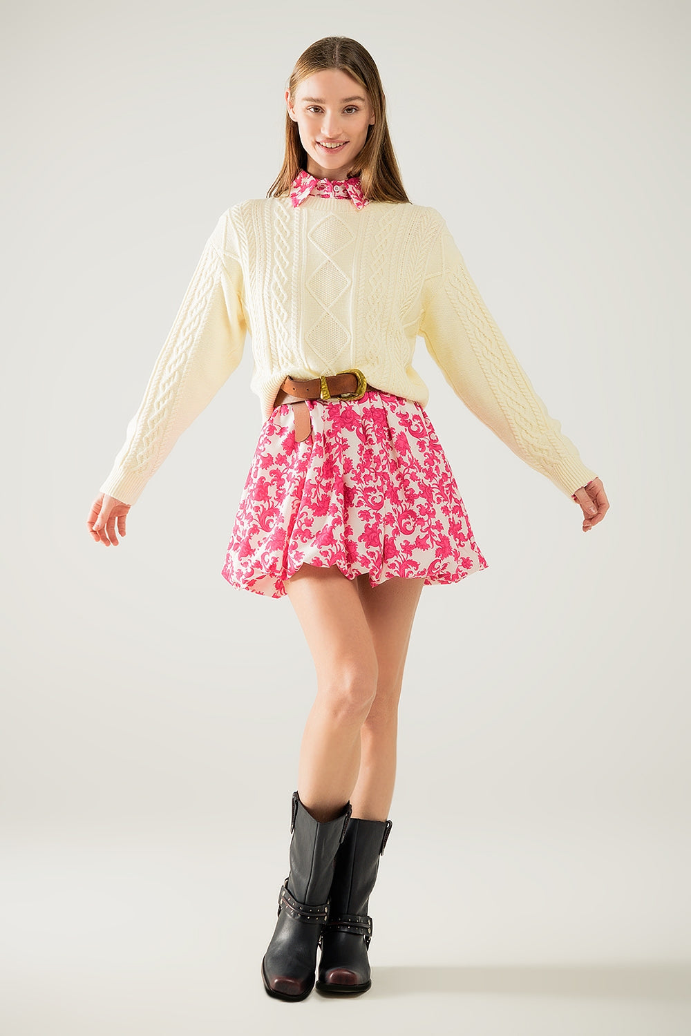 Pull en maille douce couleur crème avec motif torsadé