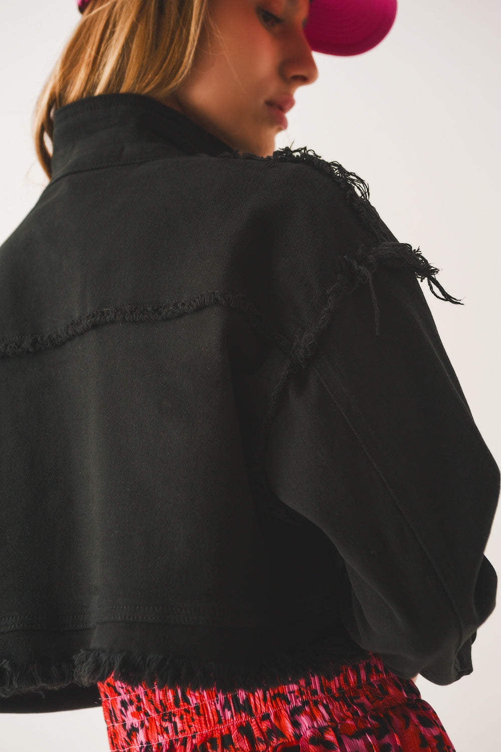 Cropped denim trucker jacket in black Q2 Coats and Jackets BoutiqueLua