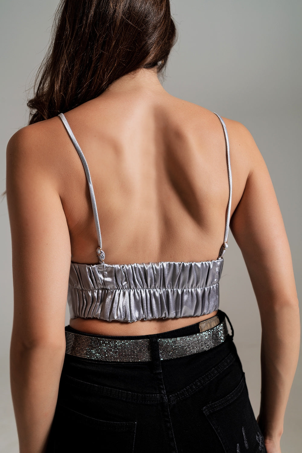 Cropped party top in satin fabric silver with V-neck Q2 Tops BoutiqueLua