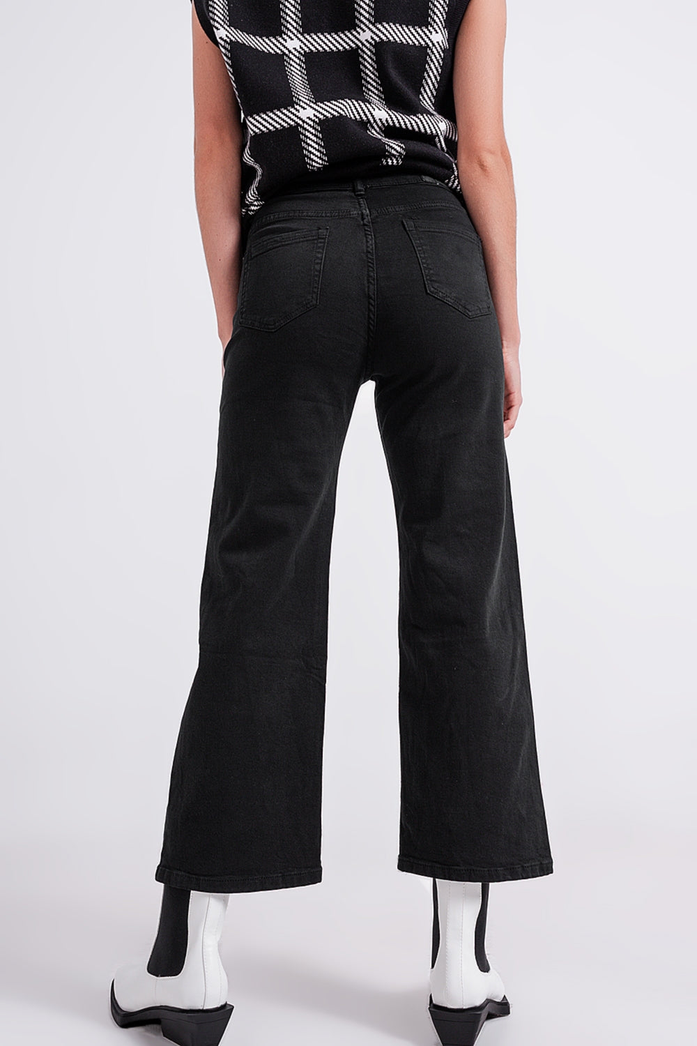 Cropped wide leg jeans in black Q2 Jeans BoutiqueLua