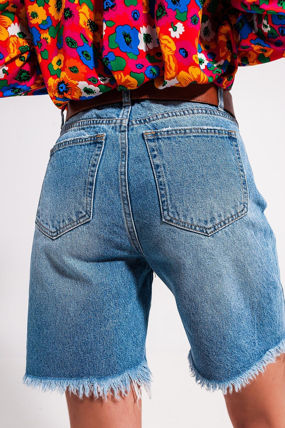 Denim shorts with distressing in light blue Q2 Jeans BoutiqueLua