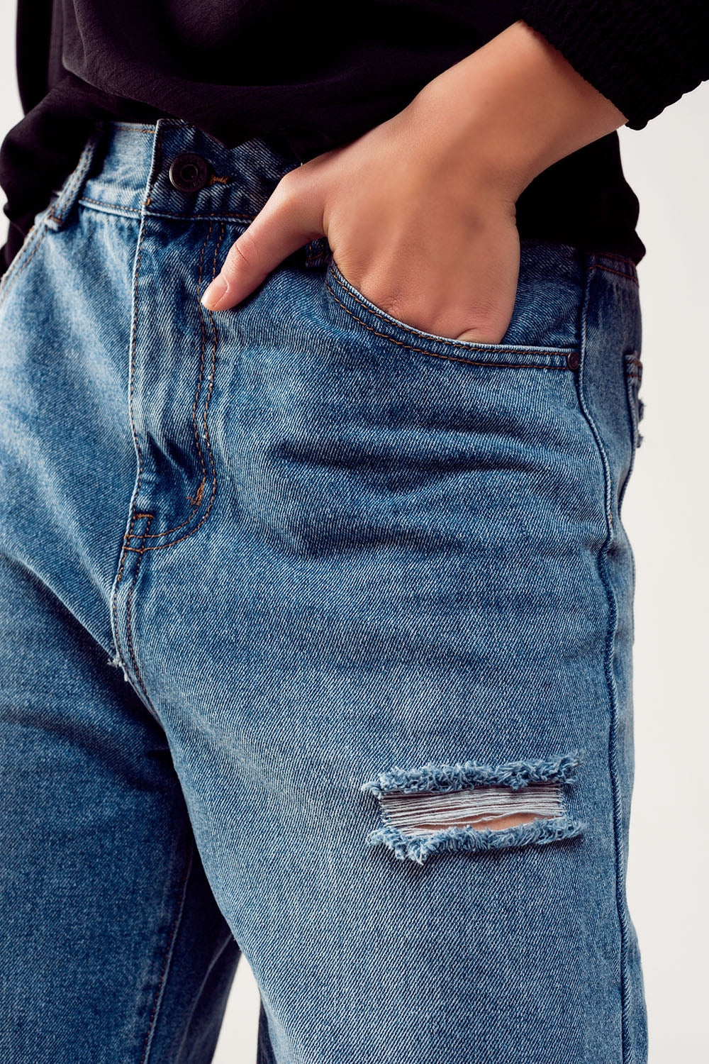 Distressed straight leg jean in medium denim Q2 Jeans BoutiqueLua