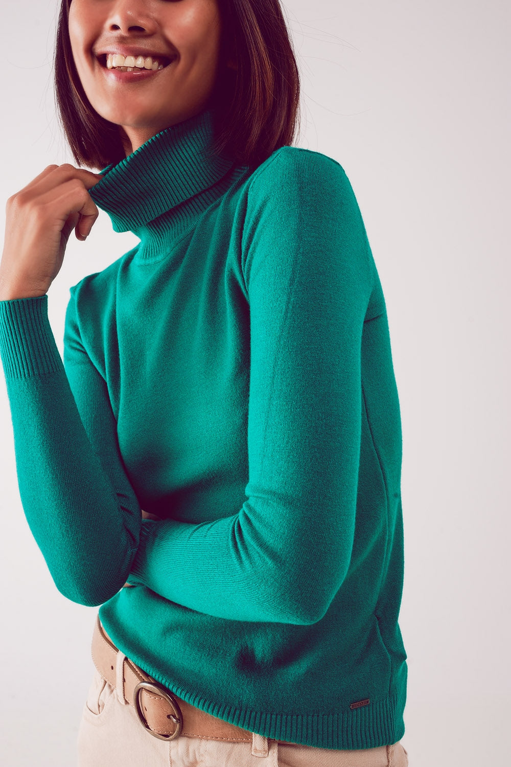 Fine knit high neck jumper in green Q2 Sweaters BoutiqueLua