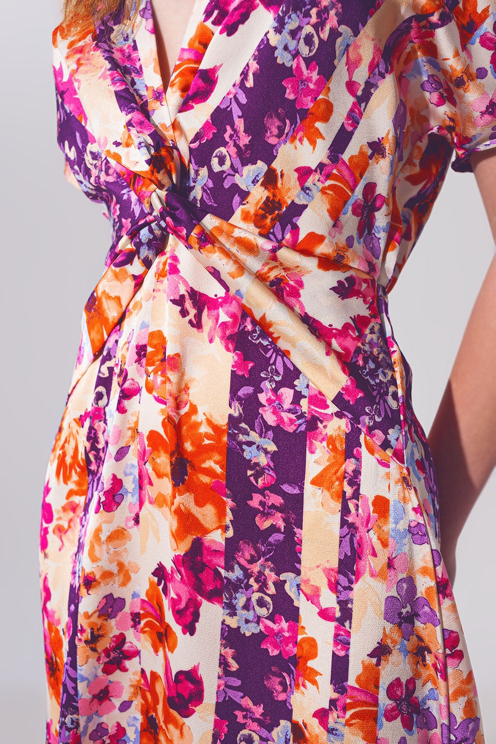 Flower Print Front Knot Maxi Dress in Multicolour Q2 Dresses BoutiqueLua