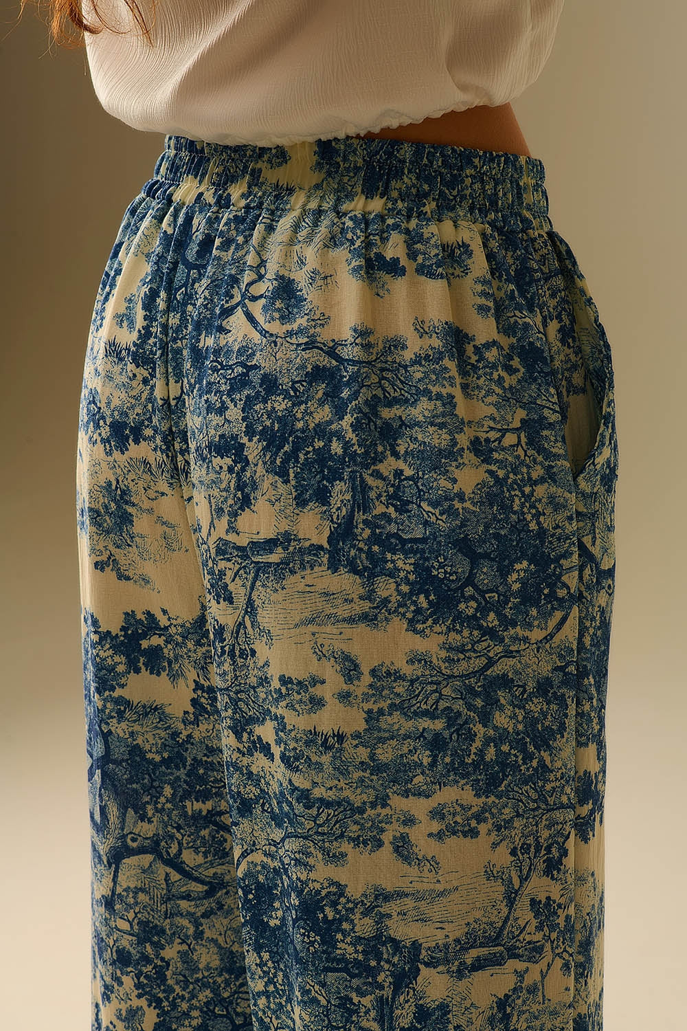 Flowy Toile de Jouy Printed Trousers with Elastic Waist - Pants