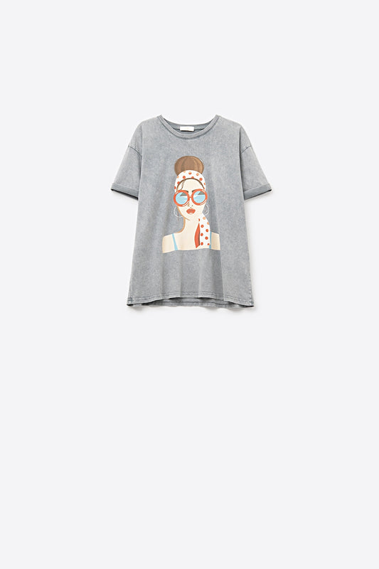 grey T-shirt made in Italy with a vintage girl graphic - T-Shirts