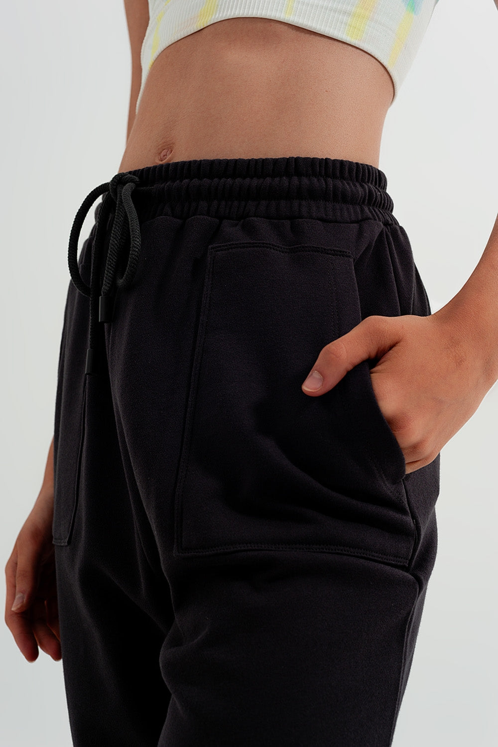 Joggers with elastic waist band in dark gray Q2 Pants BoutiqueLua