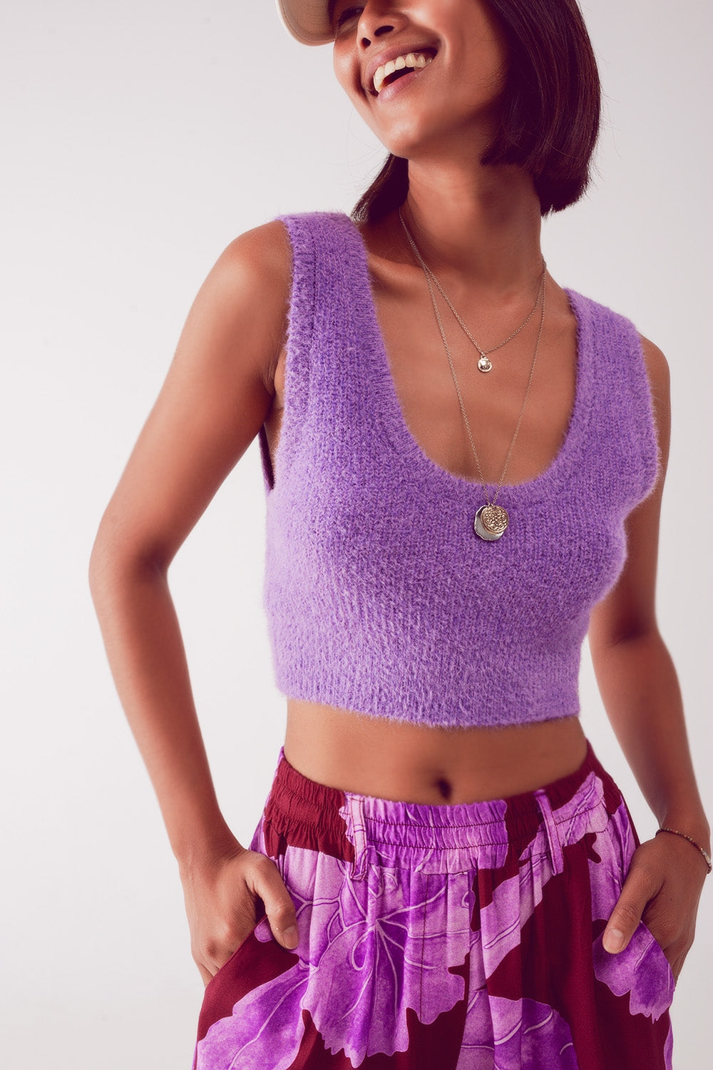 Knitted crop top in purple Q2 Sweaters BoutiqueLua