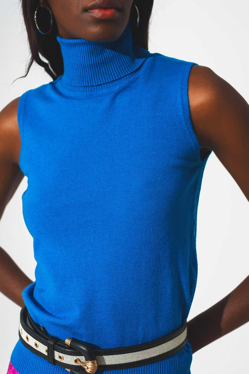 Knitted tank jumper in blue Q2 Sweaters BoutiqueLua