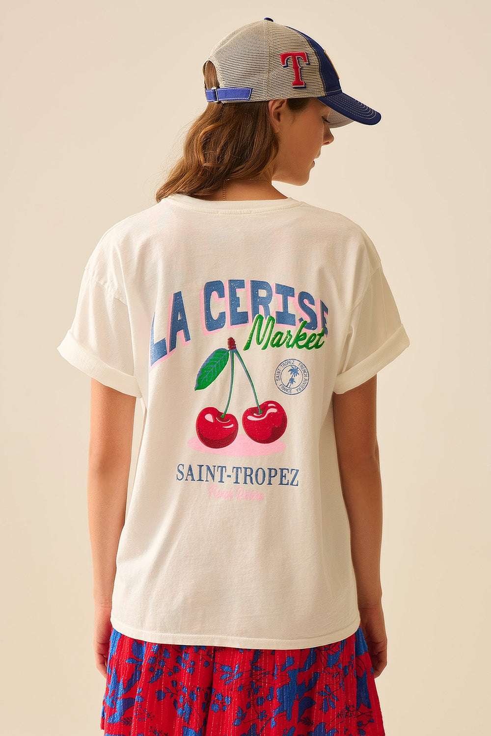 made in italy White T-shirt with La Cerise Market Saint-Tropez graphic - Tops