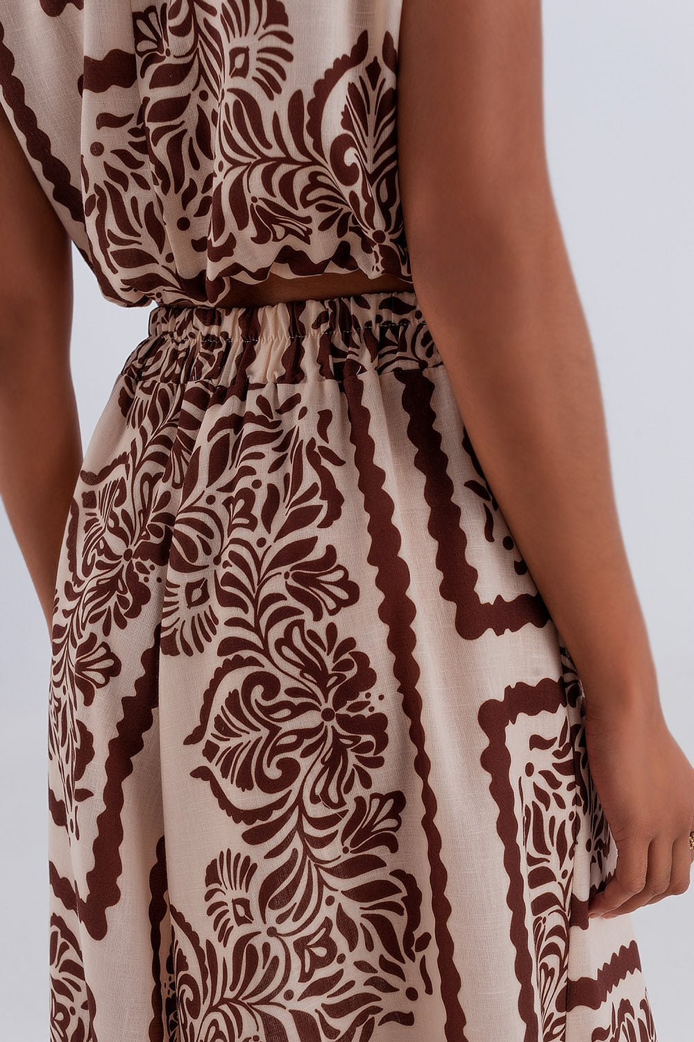 Maxi skirt with split in beige and brown geo print - Skirts