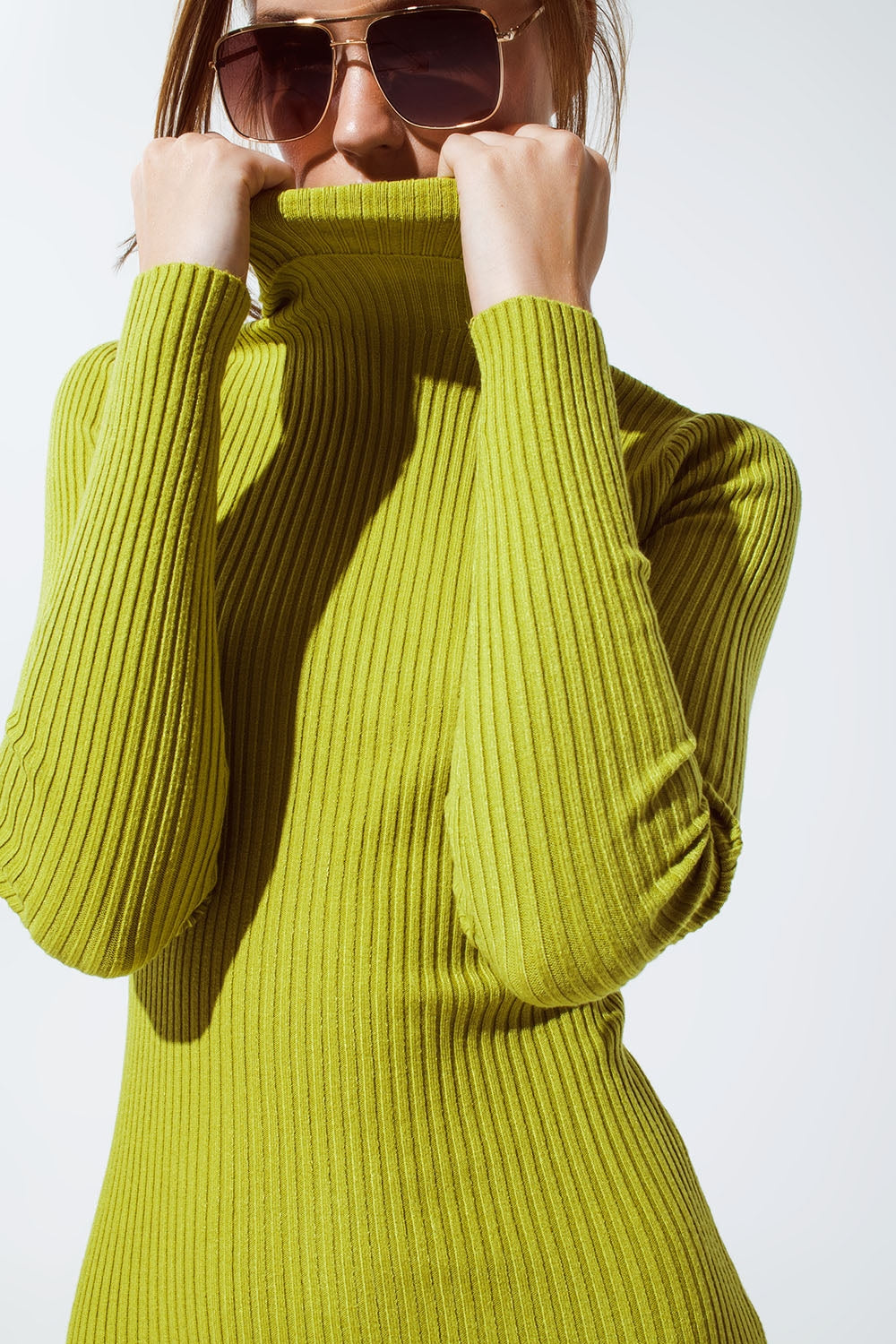 MIDI dress in green with turtle neck Q2 Dresses BoutiqueLua