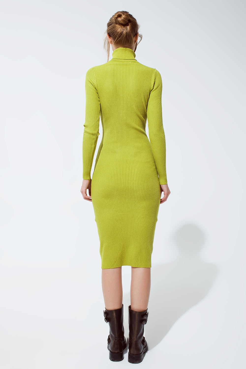 MIDI dress in green with turtle neck Q2 Dresses BoutiqueLua