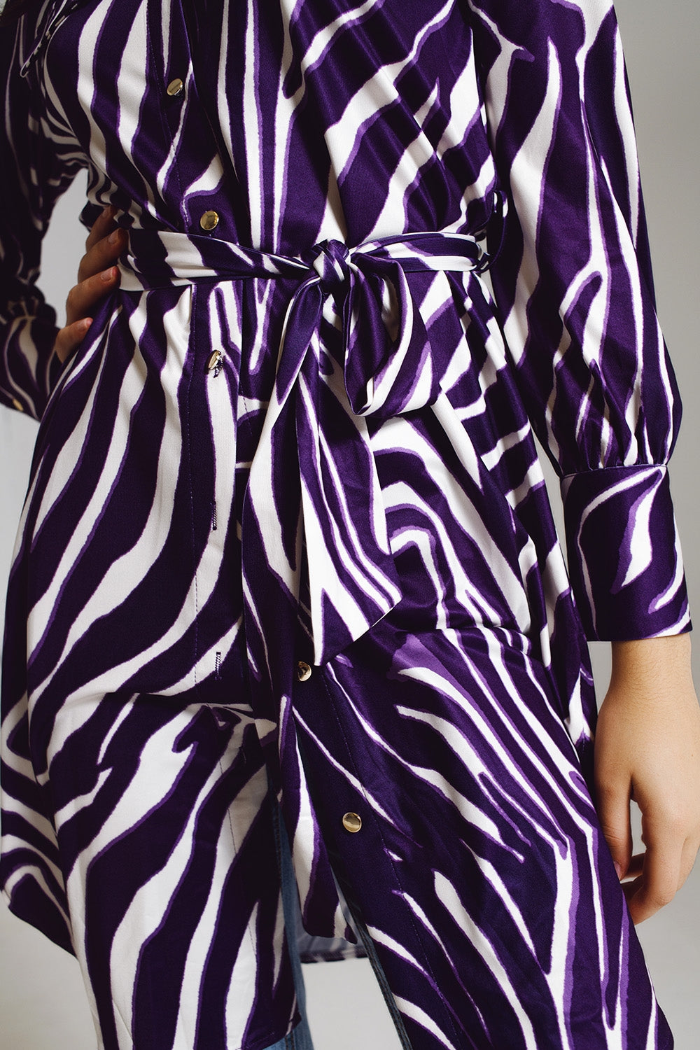 Midi short dress with zebra print in white and purple Q2 Dresses BoutiqueLua