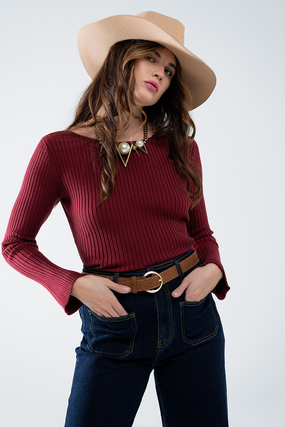 pull côtelé bordeaux dos ouvert