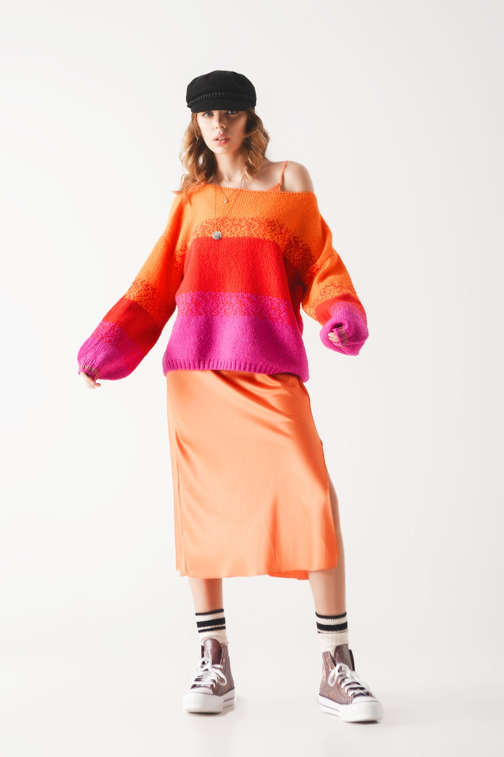 Orange knitted sweater with mélange stripes Q2 Sweaters BoutiqueLua