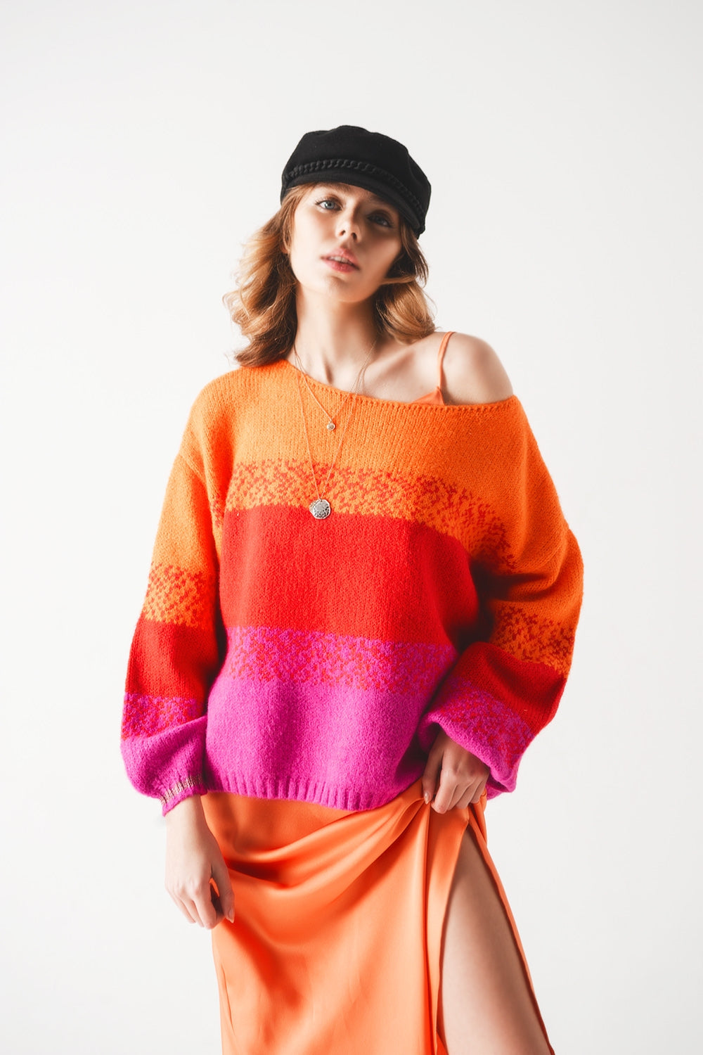 Orange knitted sweater with mélange stripes Q2 Sweaters BoutiqueLua