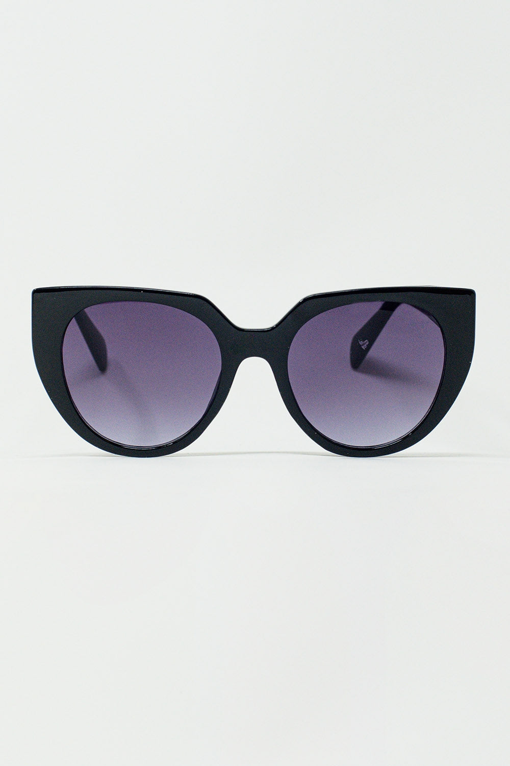 Oversized Cat Eye Sunglasses With Wide Rim in Black - Sunglasses