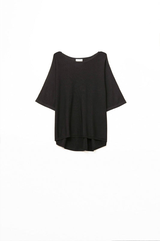 Oversized Sweater in Black with Elbow-Length Sleeves - T-shirts