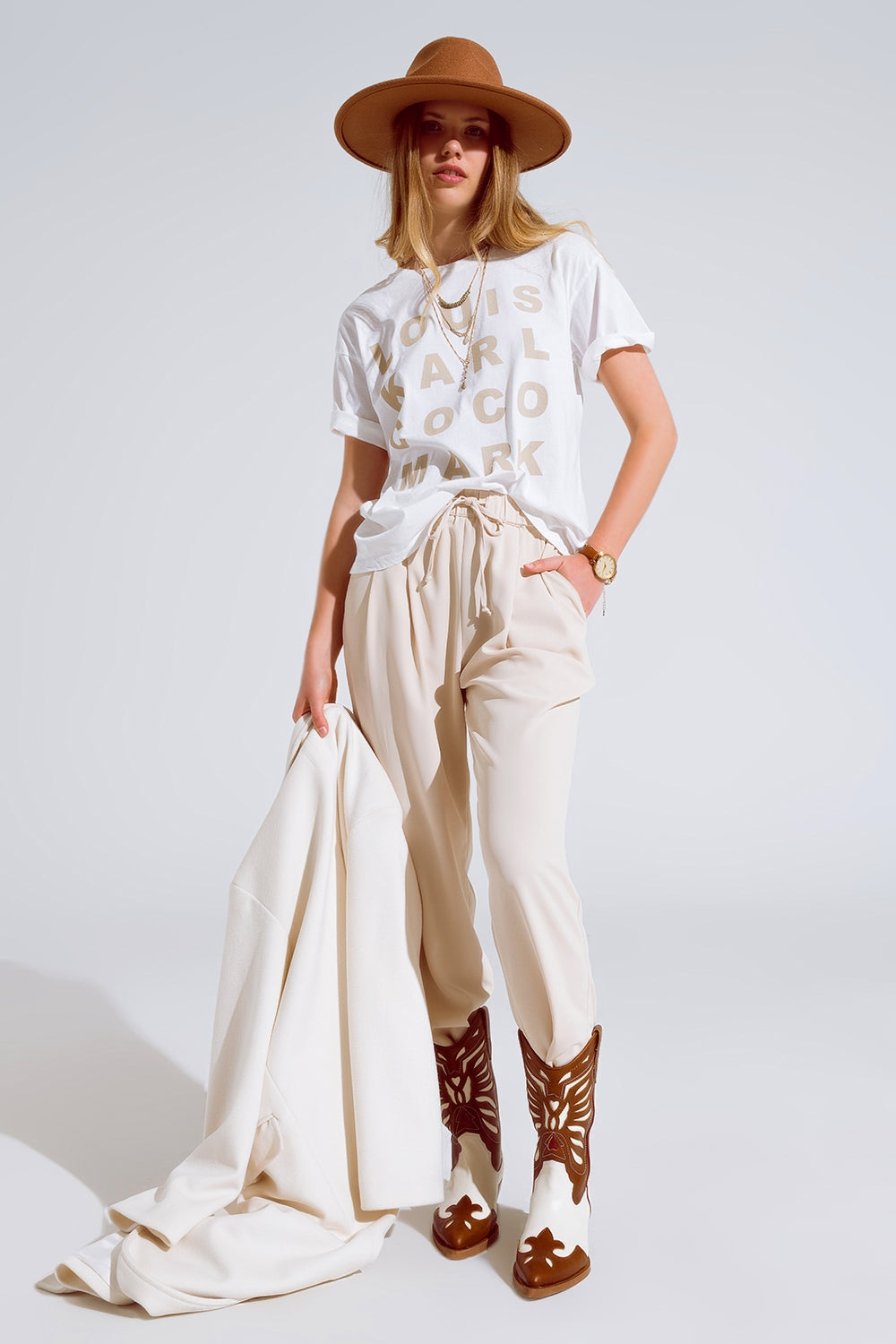 Pants In beige With Front Pockets And Drawstring Closing - Trousers