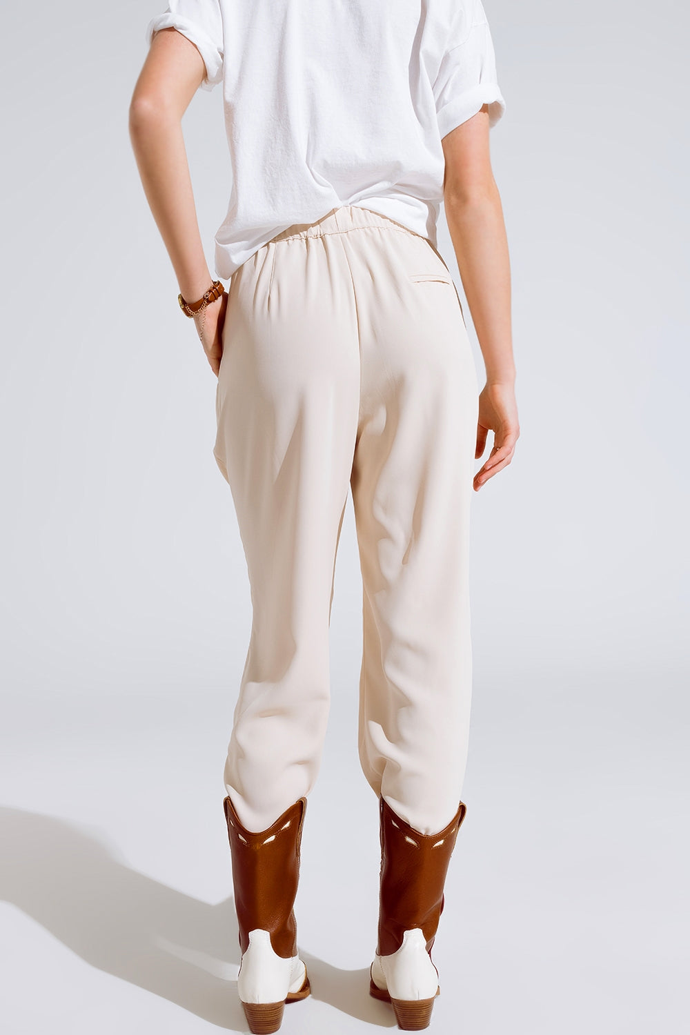 Pants In beige With Front Pockets And Drawstring Closing - Trousers