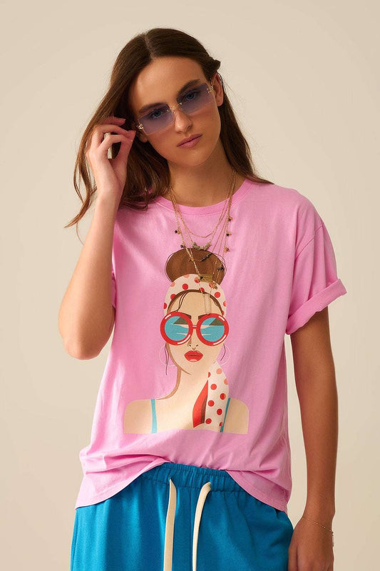 Pink T-shirt made in Italy with a vintage girl graphic - T-Shirts