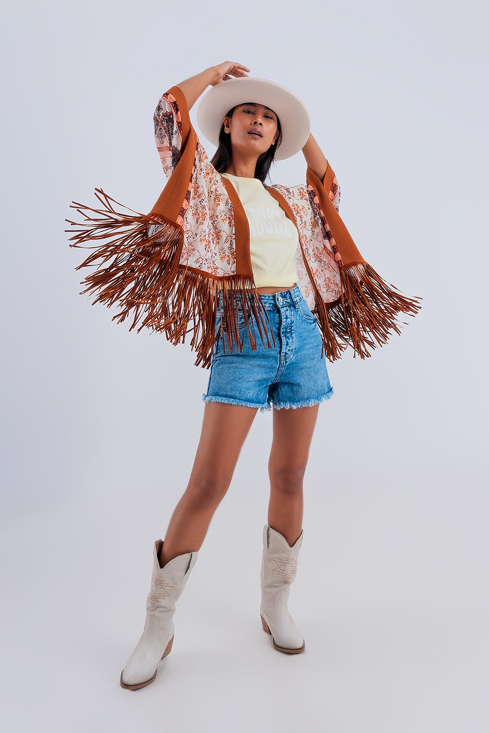 Printed kimono with fringe detail in brown - Kimonos