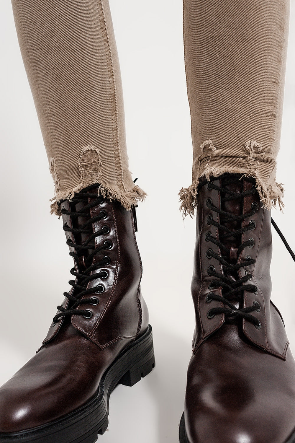 Raw hem skinny jeans in beige Q2 Jeans BoutiqueLua