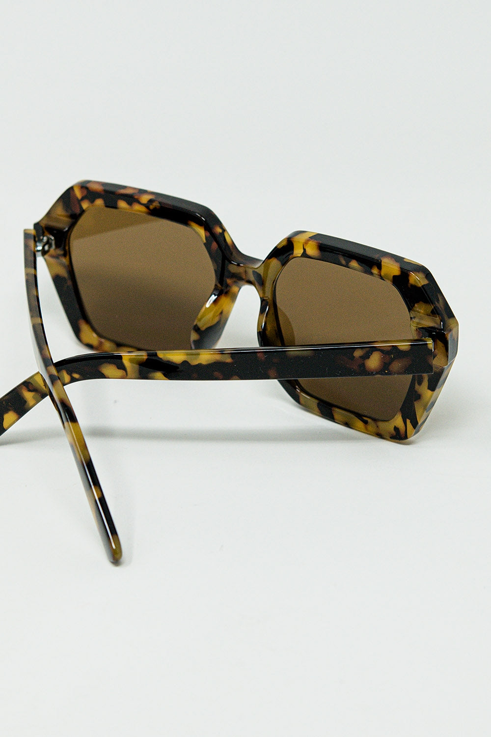 Rectangular sunglasses in brown abstract print translucent color - Sunglasses
