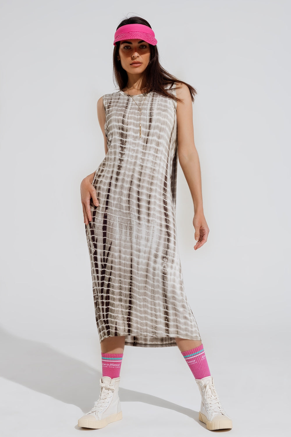 Relaxed maxi Tie dye Dress In Shades of khaki Q2 Dresses BoutiqueLua