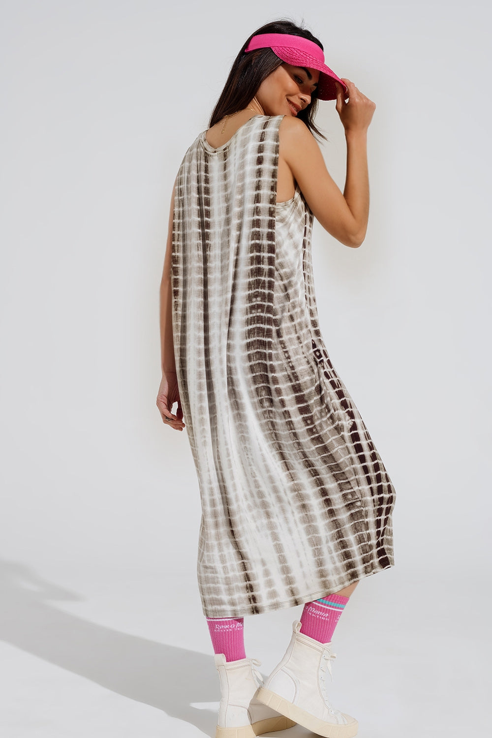 Relaxed maxi Tie dye Dress In Shades of khaki Q2 Dresses BoutiqueLua