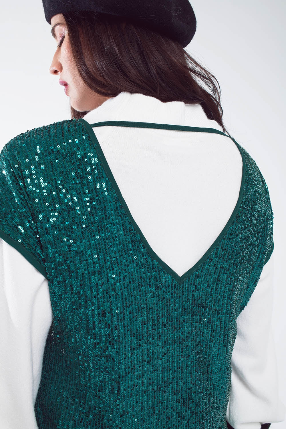 Relaxed Sequin Dress With Short Sleeves and Open Back in Green Q2 Dresses BoutiqueLua