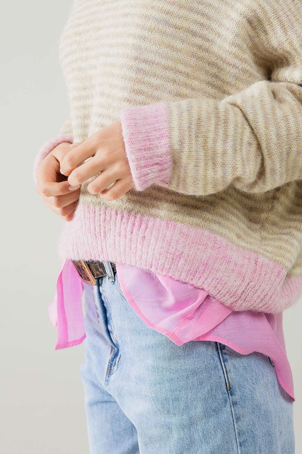 Relaxed Stripey Sweater in Beige With Pink Details