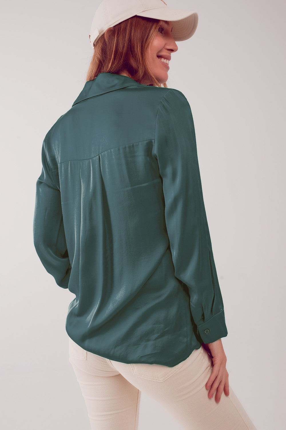 Satin shirt in green Q2 Shirts BoutiqueLua