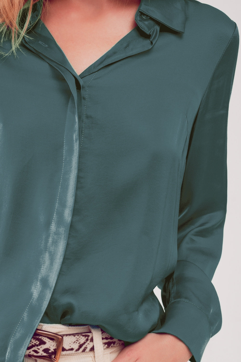 Satin shirt in green Q2 Shirts BoutiqueLua